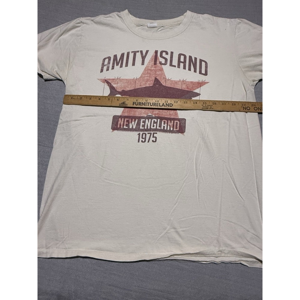 Jaws T-Shirt Amity Island New England 1975 Movie Graphic Tee Men's Large - Picture 3 of 6